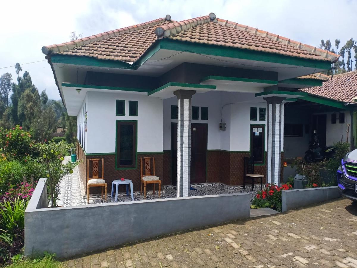Elen Homestay By Abm Bromo Exterior photo